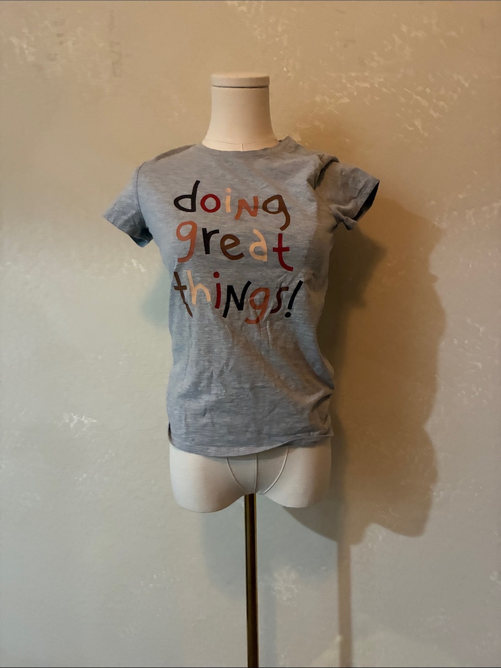 Cat & Jack Light Gray Short Sleeve 'Doing Great Things!' Graphic Tee